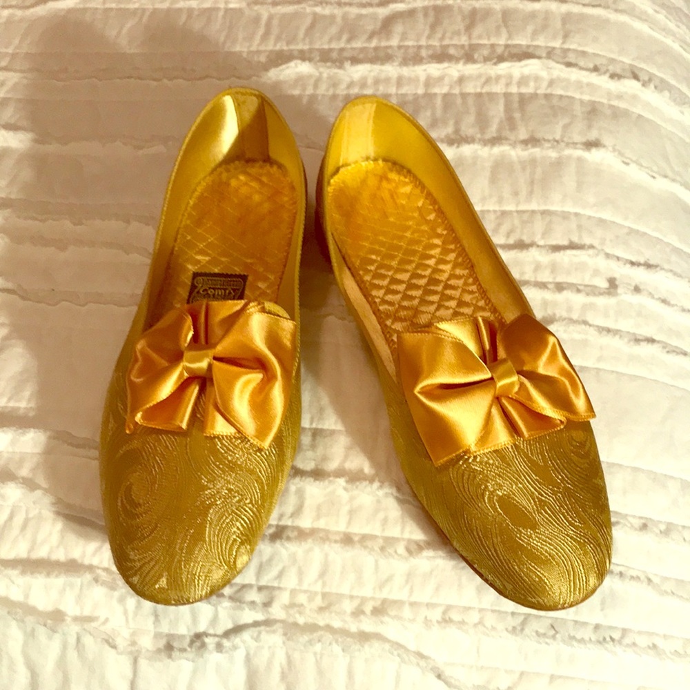 VINTAGE Daniel Green slippers